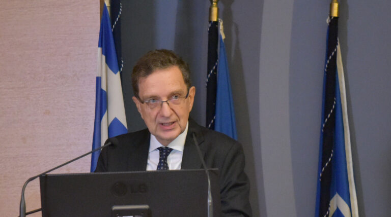 Read more about the article Πως μπορούν τα ελληνικά νοικοκυριά να αντιμετωπίσουν τις οικονομικές προκλήσεις;
