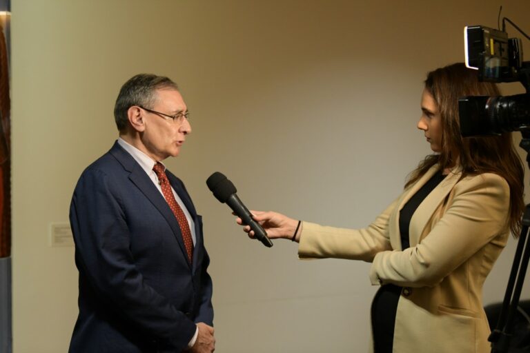 Read more about the article Το 1ο Συνέδριο του Κόμβου στον ΣΚΑΪ TV