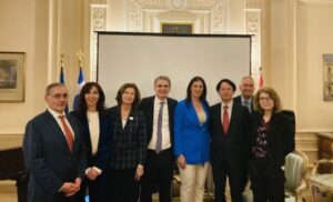 Read more about the article Μεταφέροντας την Ολυμπιακή φλόγα: Ένα παγκόσμιο ταξίδι αξιών